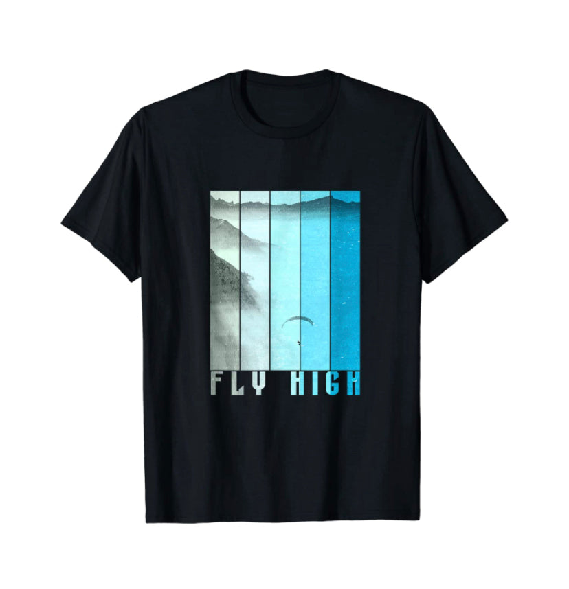 Paragliding T-Shirt Fly High mit Berg- und Paragliding-Motiv, ideal für Gleitschirmflieger; 100% Baumwolle, klassischer Schnitt. Perfekt für Sportbegeisterte.