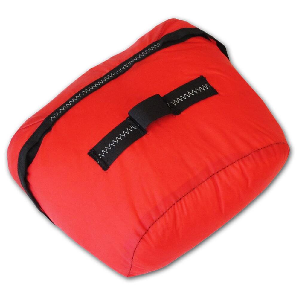 Charly Front Innencontainer für Notschirme mit weißen Seilen, optimiert für Gleitschirm-Gurtzeuge, bietet sicheren Fangleinenbereich und langlebige Verschlussgummis für kontrollierte Notfallauslösung.