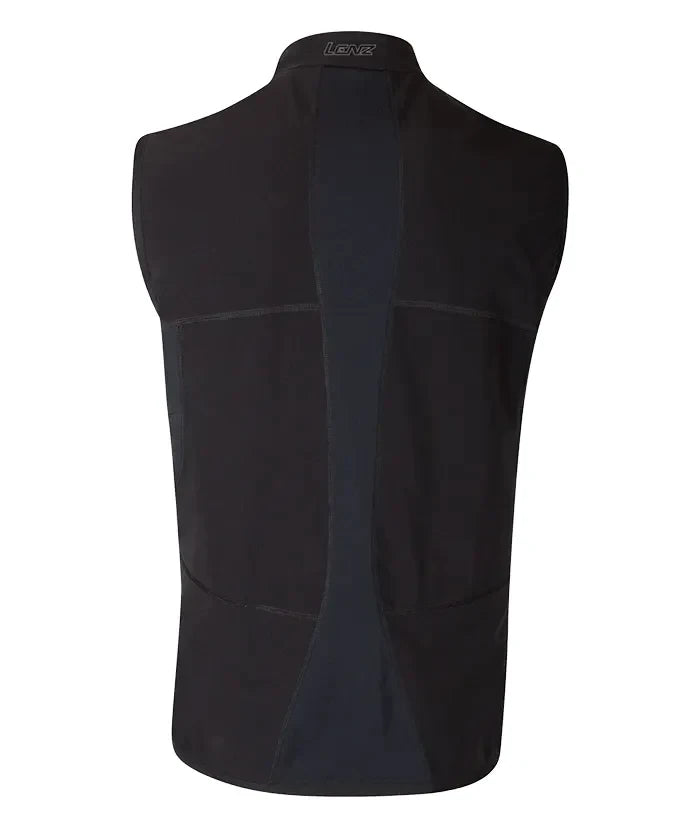 Lenz HEAT Vest 1.0, schwarze beheizbare Weste mit schmaler Passform, ideal zum Tragen unter Outdoor-Kleidung, sorgt für Wärme und Bewegungsfreiheit.