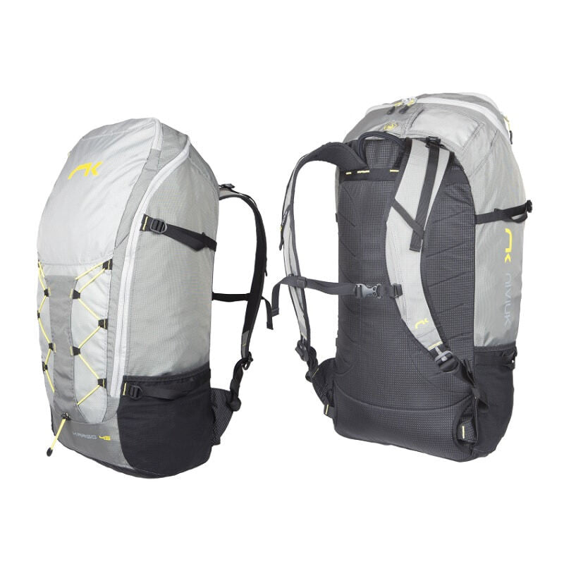 Niviuk Kargo 45 - Ergonomischer Rucksack mit verstellbaren Riemen und großzügigem Stauraum, ideal für Paragliding-Abenteuer bei Paragliding24.ch.