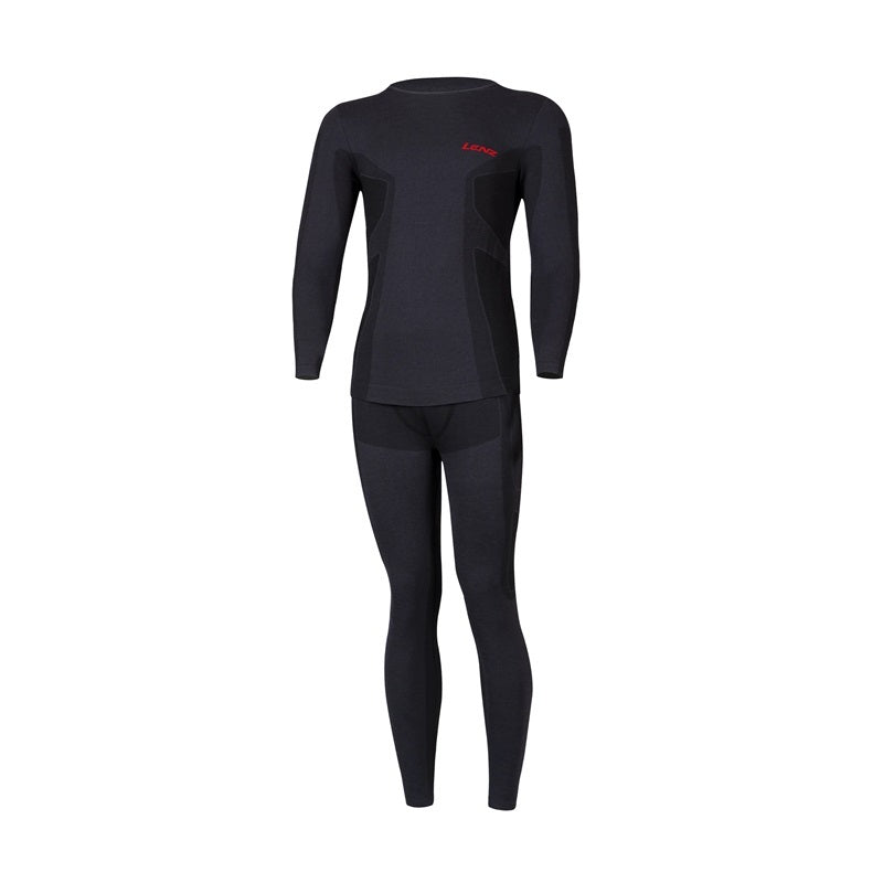 Lenz Merino 6.0 Longsleeve SET - Men, schwarze Thermo-Unterwäsche mit rotem Logo, ideal als Baselayer für kältere Tage, aus Merinowolle für optimale Wärmeisolation.