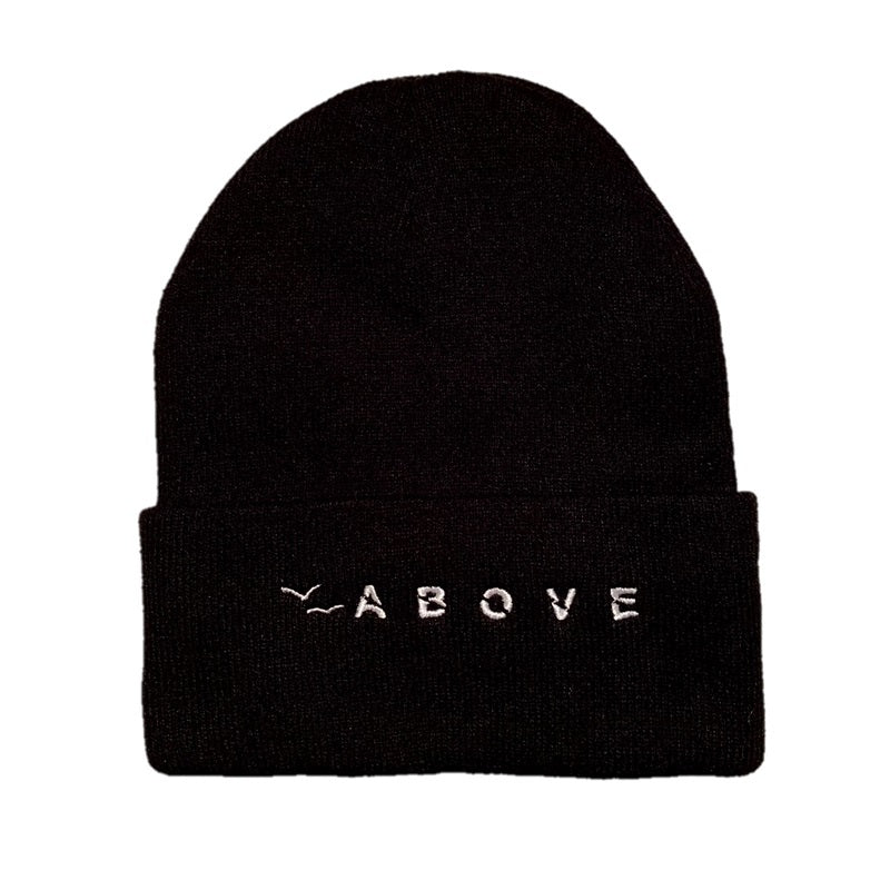 Above Paragliding Beanie, schwarze Mütze mit weißem Text, ideal für Gleitschirmflieger. Bietet stilvollen Schutz und Komfort aus hochwertiger Baumwolle.