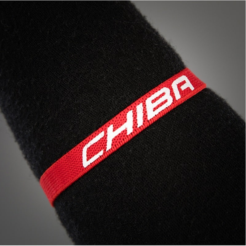 Chiba Super Thermo Flughandschuh mit rotem Logo, ideal für Gleitschirmfliegen im Winter, bietet isolierende Thermo-Technologie und wasserdichte Eurotex-Membran für optimalen Komfort.