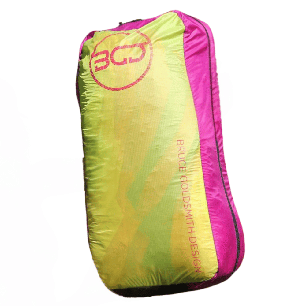 BGD Compress Bag für Gleitschirme, leicht und widerstandsfähig, ideal für Reisen; mit Clips und Reißverschlüssen für einfaches Packen und kompaktes Verstauen.