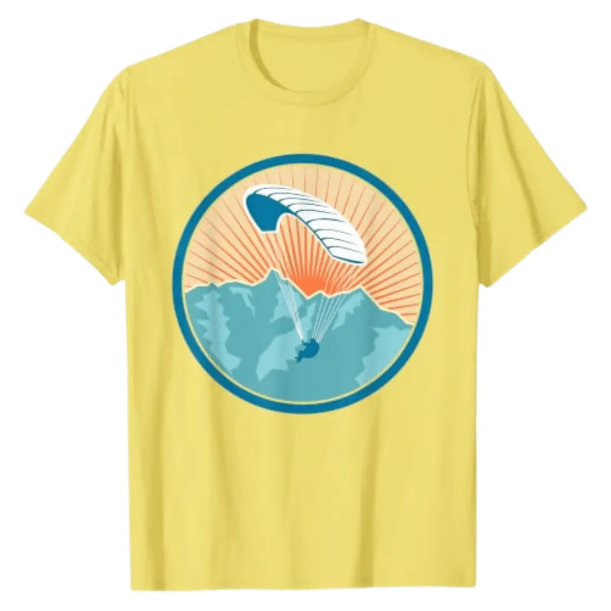 Gelbes T-Shirt mit Retro-Vintage-Paragliding-Design, das einen Paraglider über Bergen im Sonnenuntergang zeigt.