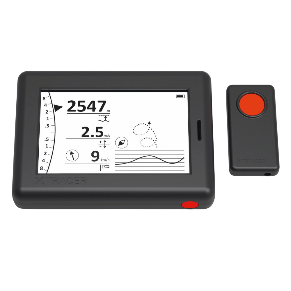 XC Tracer Maxx II Gerät mit Bildschirm und rotem Knopf, ideal für intuitive Thermikflüge dank verzögerungsfreier Anzeige von Steigen und Sinken.