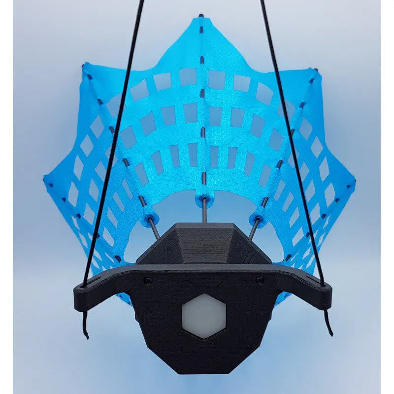 Skybean Chase XC - Faltbare Chasecam mit weißem Licht, ideal für Gleitschirmpiloten, bietet Kameraschutz und einfache Transportmöglichkeit. Perfekt für Paragliding-Abenteuer.