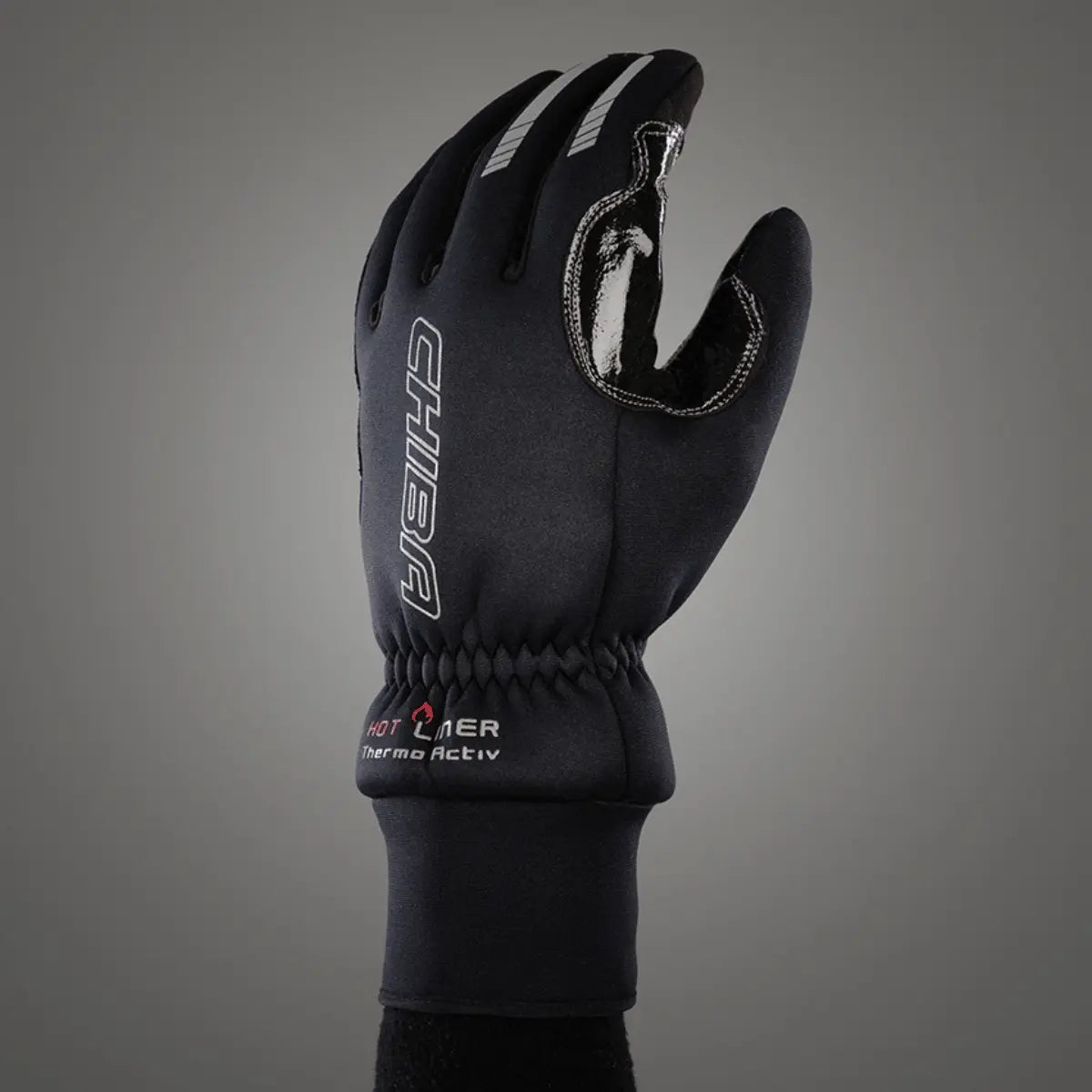 Schwarzer Chiba Thermo Aktiv Hot-Liner Handschuh aus Neopren mit reflektierenden Details und Logo, ideal für kalte Temperaturen.