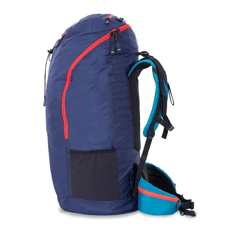 Icaro Rucksack XC und Hike & Fly, leicht und komfortabel, ideal für Gleitschirm-Abenteuer, mit ergonomischem Tragesystem und großzügigem Stauraum. Perfekt für Hike & Fly Touren.