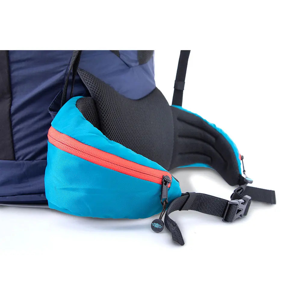 Icaro Rucksack XC und Hike & Fly, ein strapazierfähiger Gleitschirmrucksack mit ergonomischem Tragesystem und großzügigem Stauraum für Paragliding-Abenteuer.
