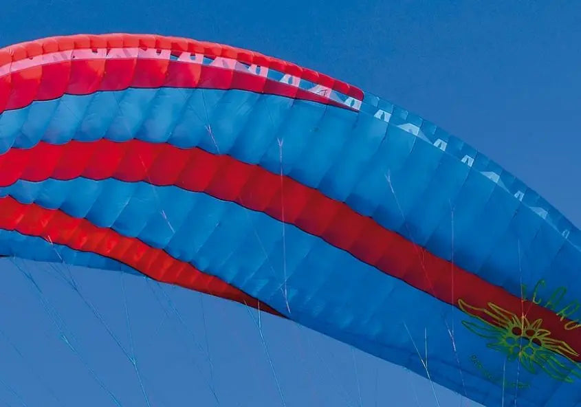 Icaro Gravis 2 (Mid EN-B) Gleitschirm für sichere und leistungsstarke Flüge, ideal für Thermik- und Genussflieger sowie XC-Profis.