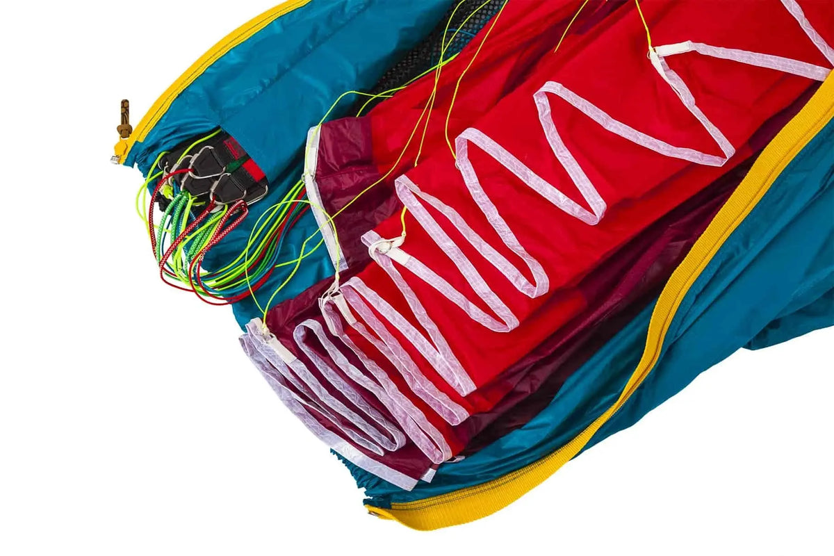 Icaro Tube Bag Light - Packsack zur schonenden Verpackung von Gleitschirmen, mit praktischen Trägergurten und Belüftungsnetz, ideal für lange Lagerung.