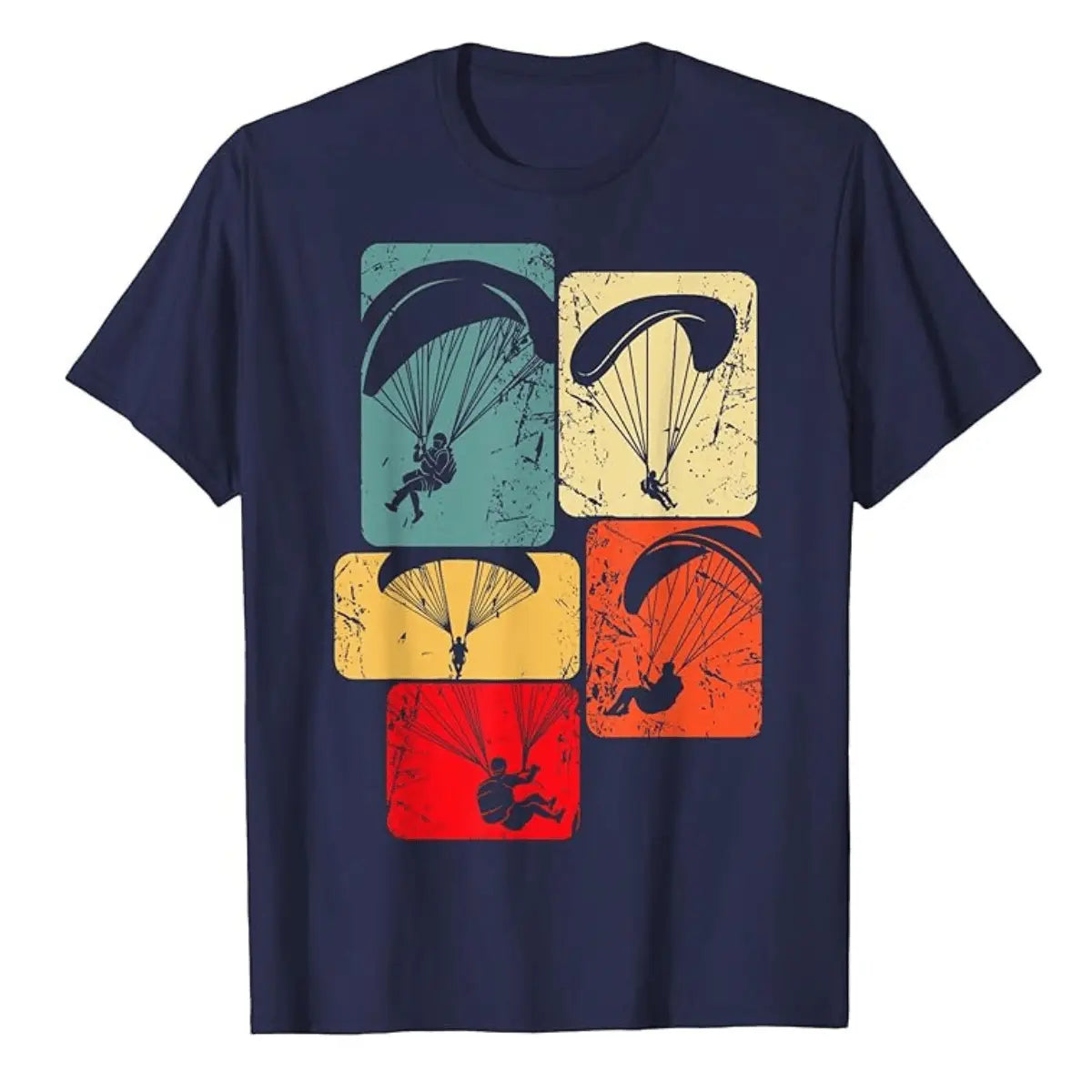 Paragliding T-Shirt Moments mit retrofarbenen Paragliding-Silhouetten, klassisch geschnitten, aus 100% Baumwolle. Ideal für Alltagskomfort und stilvolle Fliegerkultur.