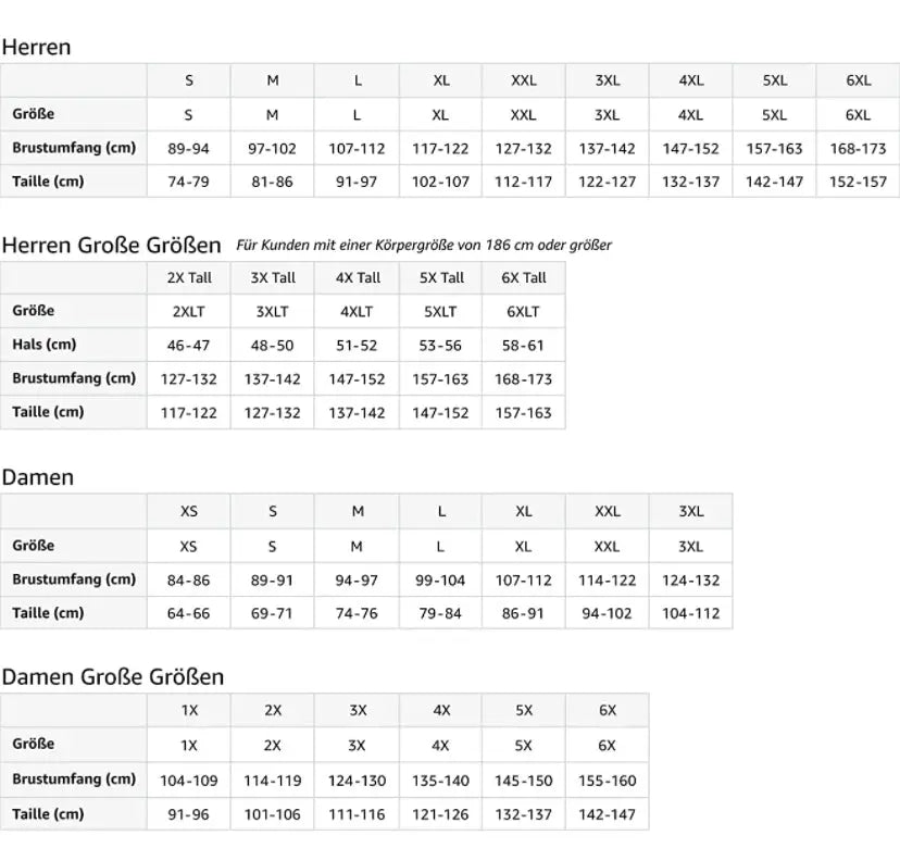 Paragliding T-Shirt Fly High auf einem Tisch mit mehreren Kleidungsstücken, ideal für Gleitschirmpiloten, 100% Baumwolle, klassisch geschnitten, perfekt für Sportliebhaber.