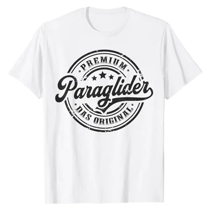 Paragliding T-Shirt Original mit schwarzem Text, ideal für Gleitschirmflieger. Perfekt geschnitten, aus 100% Baumwolle, geeignet für alle Paragliding-Enthusiasten.