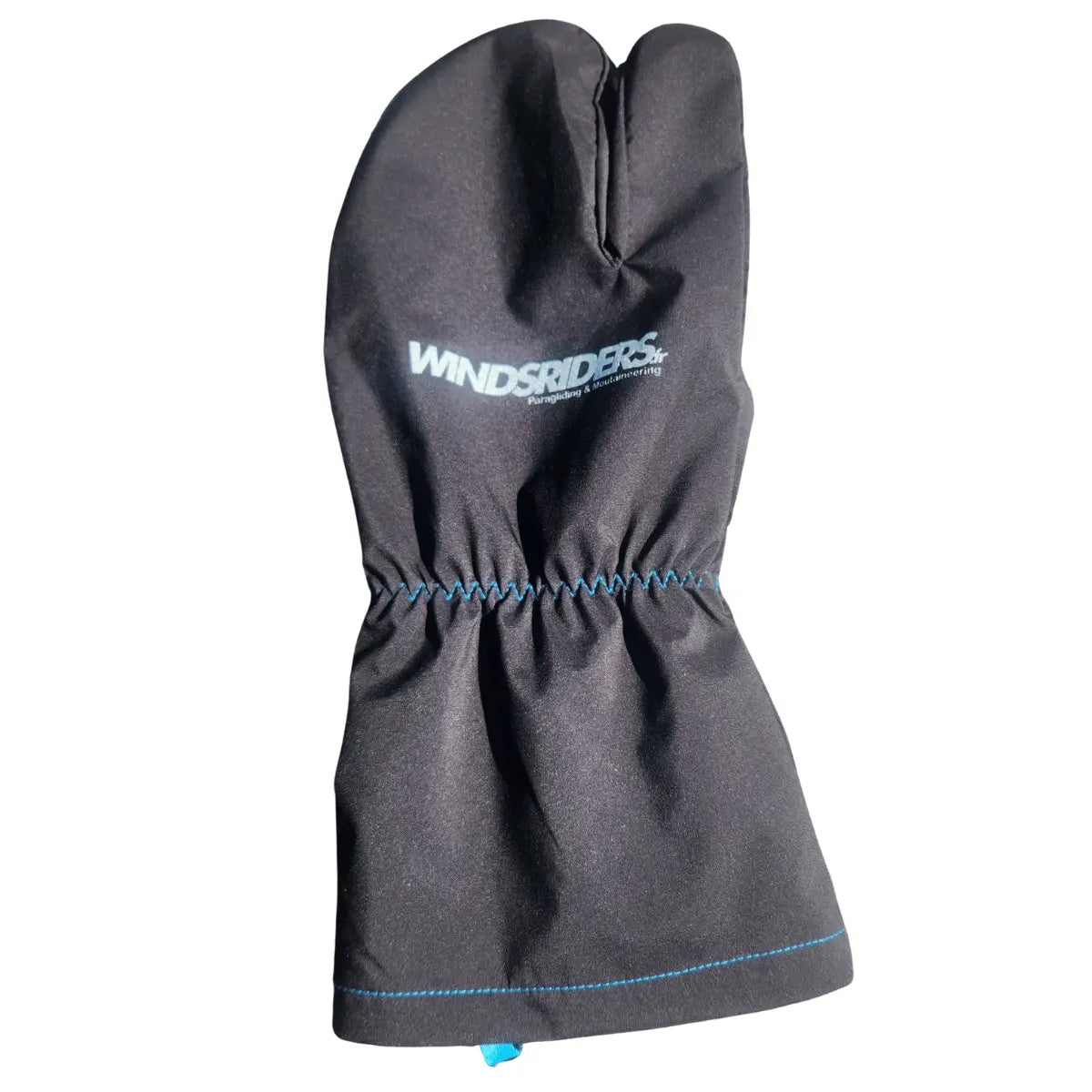 Schwarzer Handschuh mit blauen Nähten und dem Schriftzug "WindsRiders" auf der Vorderseite.